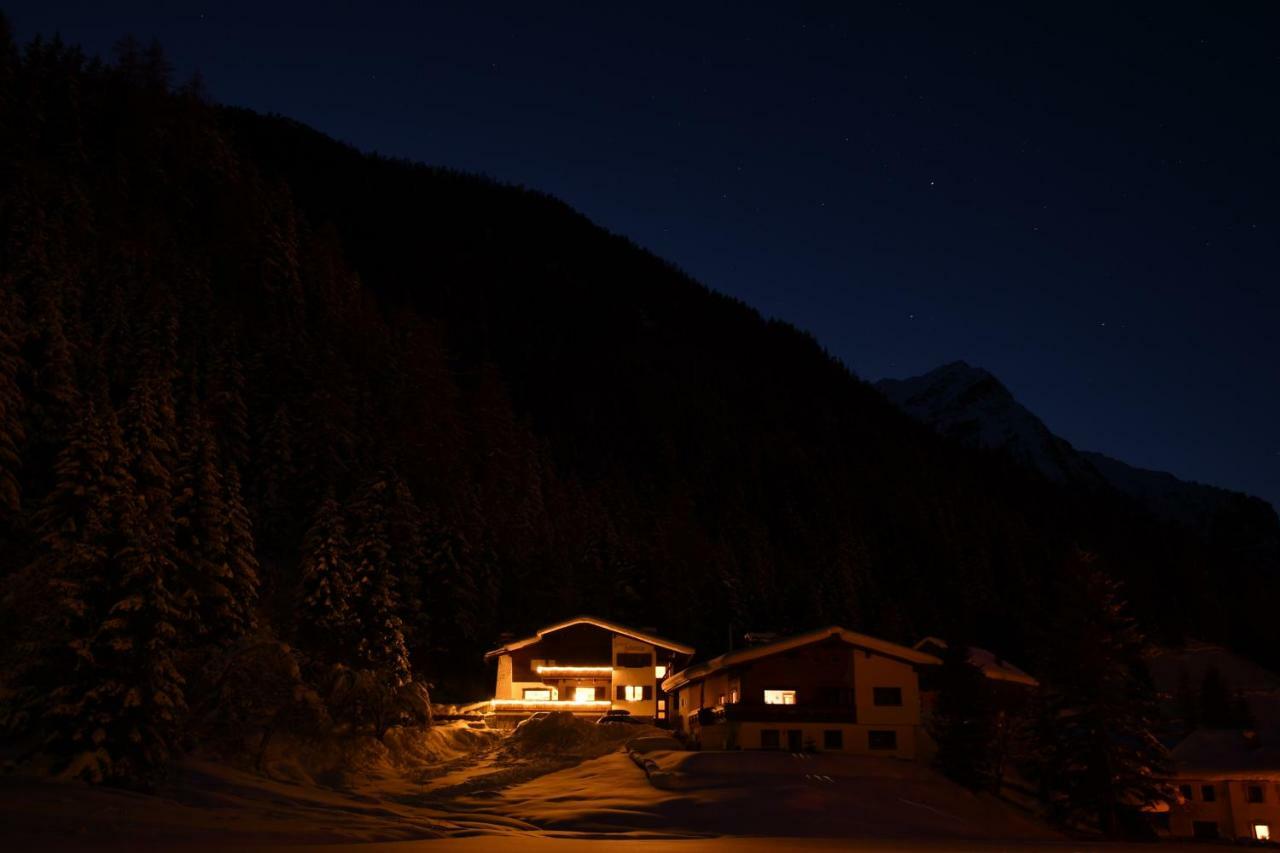 Appartamento Haus Hubertus Sankt Leonhard im Pitztal Esterno foto